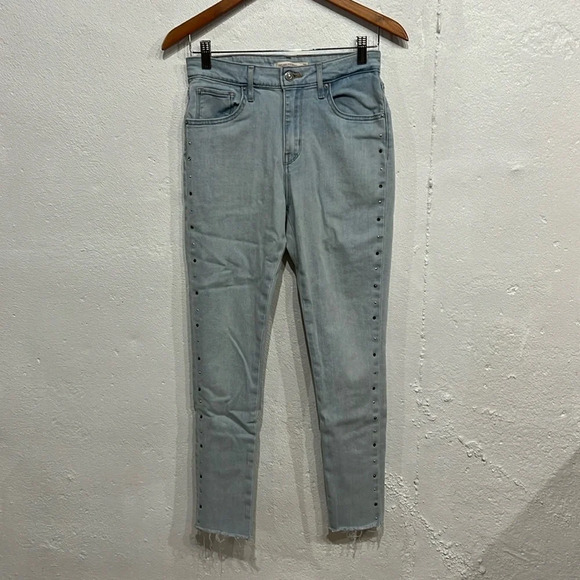 Levi’s 721 Studded High Rise Skinny Jeans - Picture 1 of 3